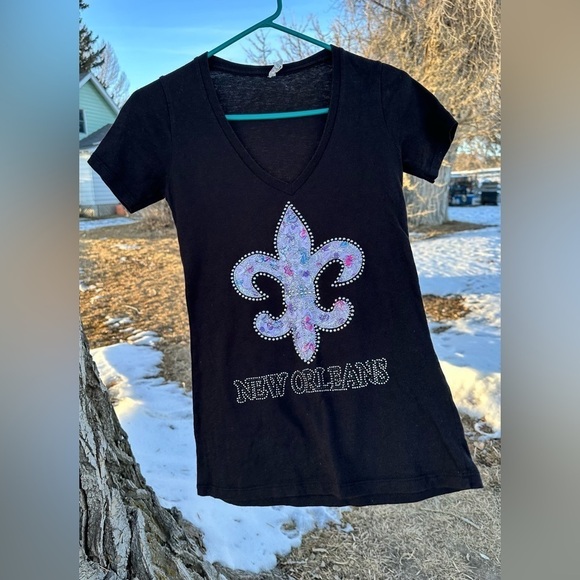 New Orleans Black Tee Shirt Womens Small Embellished Metallic Fluer-de-lis - Picture 6 of 14